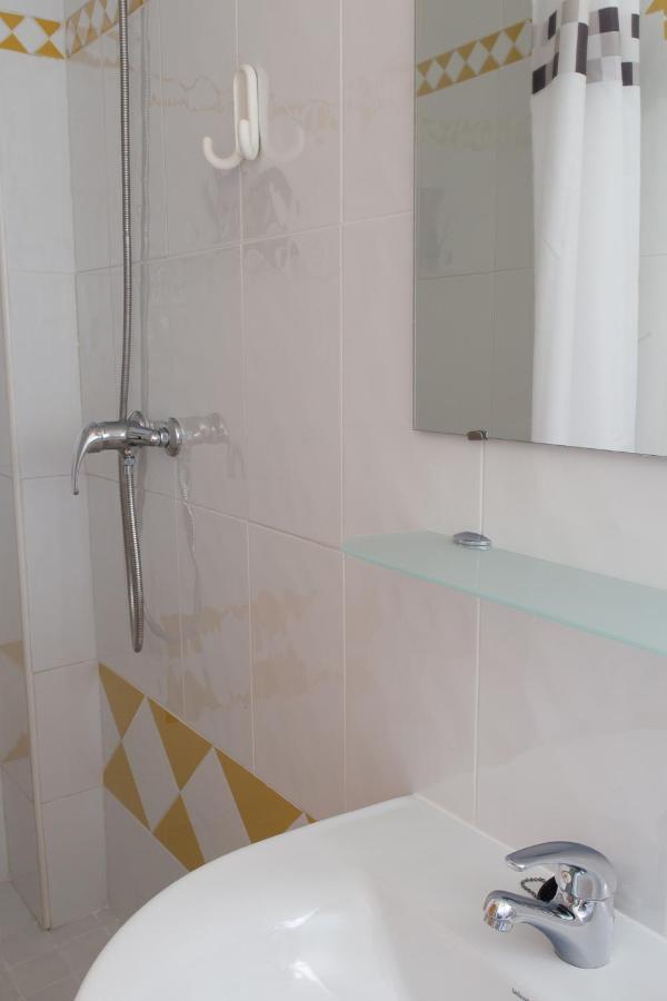 Atico Con Terraza En Graus-Pirineo De Huesca Appartement Buitenkant foto